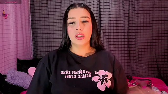 Kayleemorales online show from 9, 9, 2025