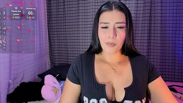 Kayleemorales online show from 29, 9, 2025