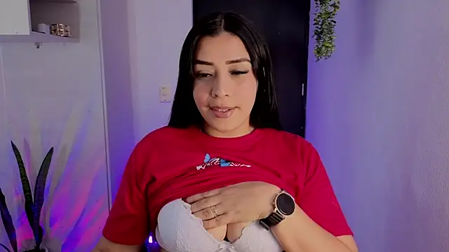 Kayleemorales online show from 6, 5, 2026