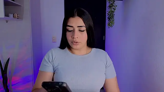 Kayleemorales online show from 13, 5, 2026