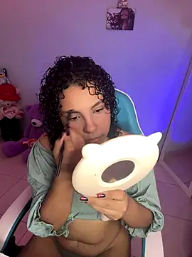 Snapshot of ViolettaMiller_ chatting on 23, 9, 2025 ViolettaMiller online show from 23, 9, 2025