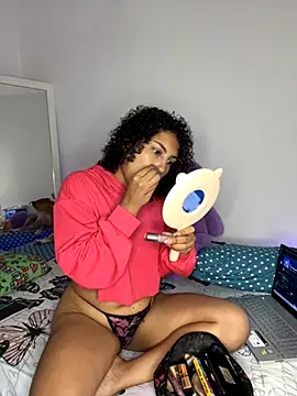 Snapshot of ViolettaMiller_ chatting on 24, 11, 2025 ViolettaMiller online show from 24, 11, 2025