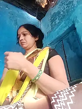 Jooli xx online show from 1, 4, 2026