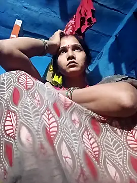 Jooli xx online show from 13, 4, 2026