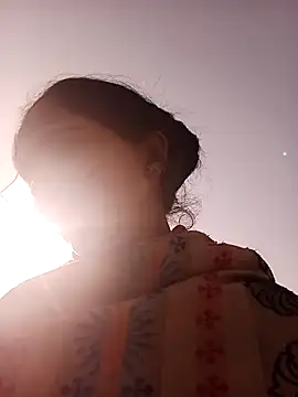 Jooli xx online show from 9, 11, 2025