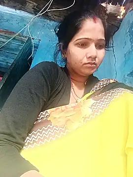 Jooli xx online show from 12, 4, 2026