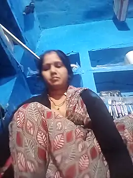 Jooli xx online show from 15, 4, 2026