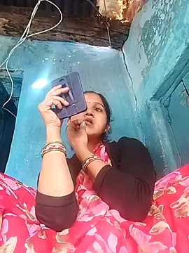 Jooli xx online show from 6, 4, 2026