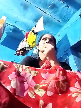 Jooli xx online show from 7, 4, 2026