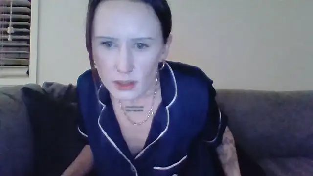 liltiddygoffwaifu online show from 18, 11, 2025