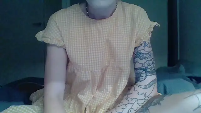 liltiddygoffwaifu online show from 21, 10, 2025