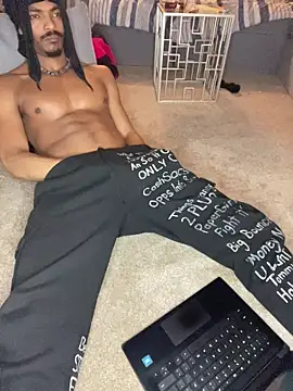 Snapshot of TRILLAHUNG chatting on 2, 3, 2026 TRILLAHUNG online show from 2, 3, 2026