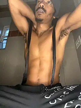 Snapshot of TRILLAHUNG chatting on 22, 9, 2025 TRILLAHUNG online show from 22, 9, 2025