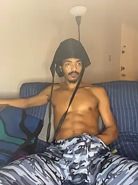 Snapshot of TRILLAHUNG chatting on 14, 1, 2026 TRILLAHUNG online show from 14, 1, 2026