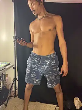 TRILLAHUNG online show from 31, 5, 2026