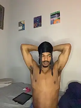 Snapshot of TRILLAHUNG chatting on 13, 10, 2025 TRILLAHUNG online show from 13, 10, 2025