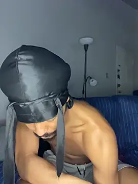 Snapshot of TRILLAHUNG chatting on 15, 1, 2026 TRILLAHUNG online show from 15, 1, 2026