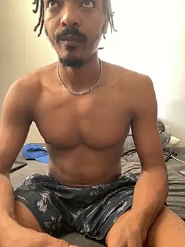 Snapshot of TRILLAHUNG chatting on 11, 9, 2025 TRILLAHUNG online show from 11, 9, 2025