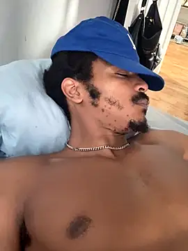 Snapshot of TRILLAHUNG chatting on 24, 9, 2025 TRILLAHUNG online show from 24, 9, 2025