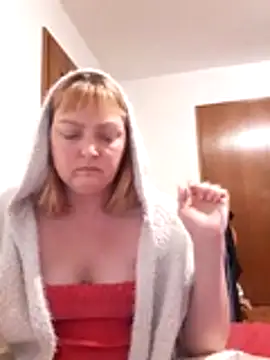 LiluLiluLilu online show from 8, 11, 2025