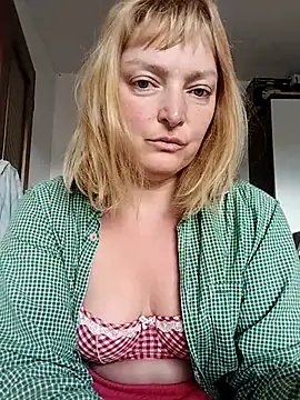 LiluLiluLilu online show from 22, 9, 2025