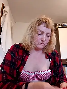 LiluLiluLilu online show from 18, 4, 2026