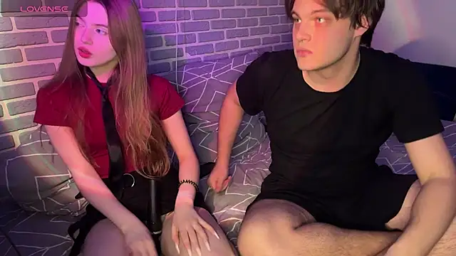 fetchingcouplee online show from 12, 10, 2025