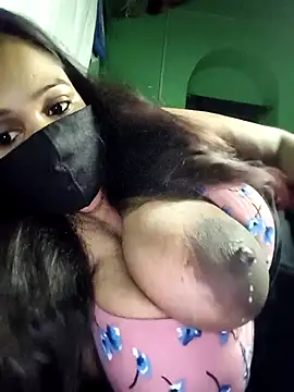 V-hot-swiet online show from 10, 10, 2025