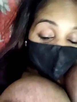 V-hot-swiet online show from 26, 9, 2025