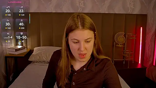 MelanieHenders online show from 12, 10, 2025