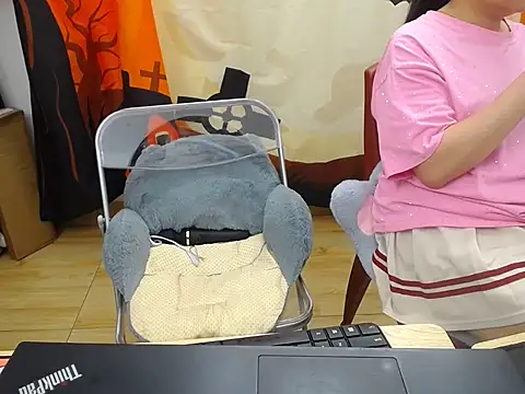 Inomi 2k online show from 14, 11, 2025