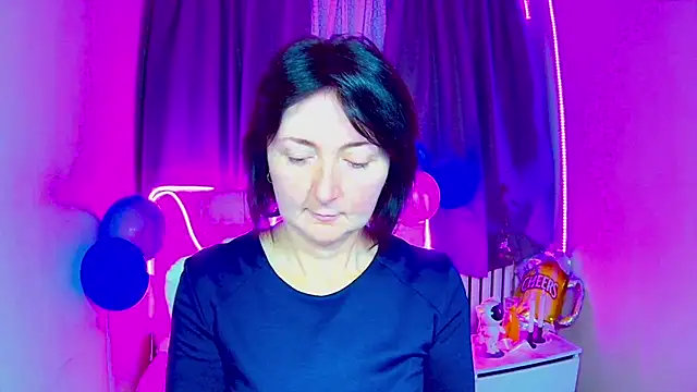 VivianGuchih online show from 27, 9, 2025