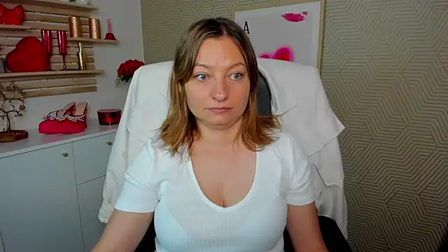 Snapshot of angelaSamt chatting on 10, 6, 2026 angelaSamt online show from 10, 6, 2026