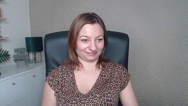 angelaSamt online show from 24, 11, 2025