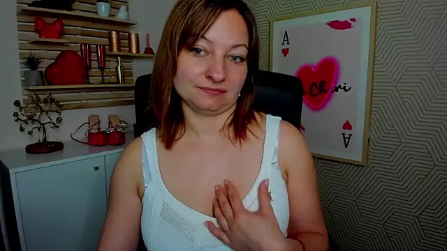 Snapshot of angelaSamt chatting on 5, 5, 2026 angelaSamt online show from 5, 5, 2026