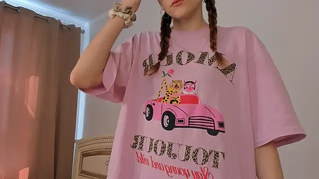 VelvetRisque online show from 30, 3, 2026