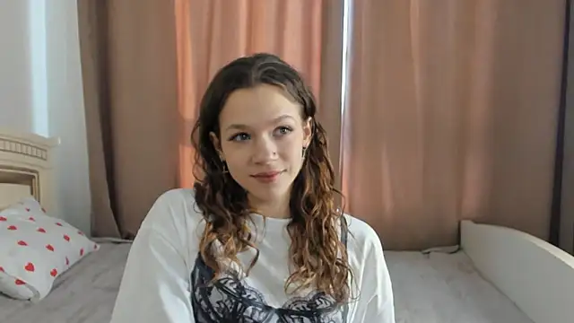 VelvetRisque online show from 6, 2, 2026