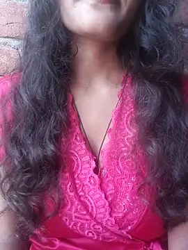 posewith online show from 15, 9, 2025