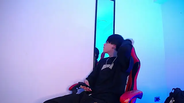 Anhonymus  online show from 30, 11, 2025