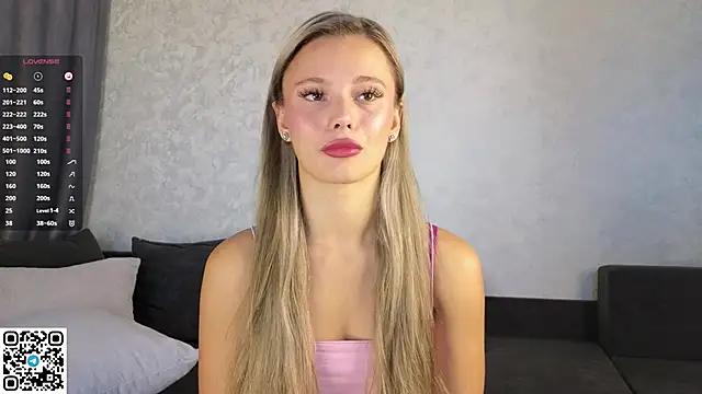 Snapshot of NaughtySeraphine chatting on 26, 10, 2025 NaughtySeraphine online show from 26, 10, 2025