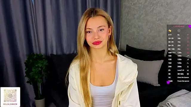 NaughtySeraphine online show from 4, 2, 2026