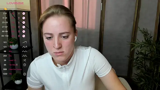 Alice Cire online show from 20, 10, 2025