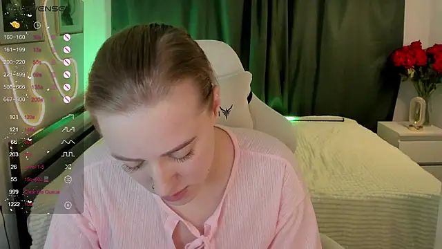 Alice Cire online show from 21, 12, 2025