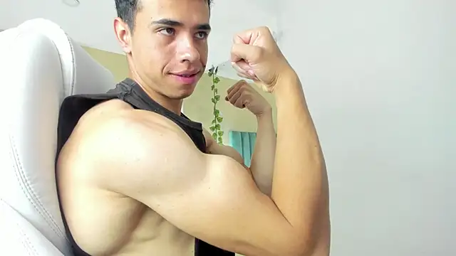 Muscle Scott online show from 23, 9, 2025