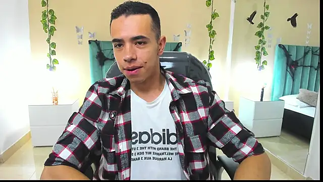 Muscle Scott online show from 25, 10, 2025