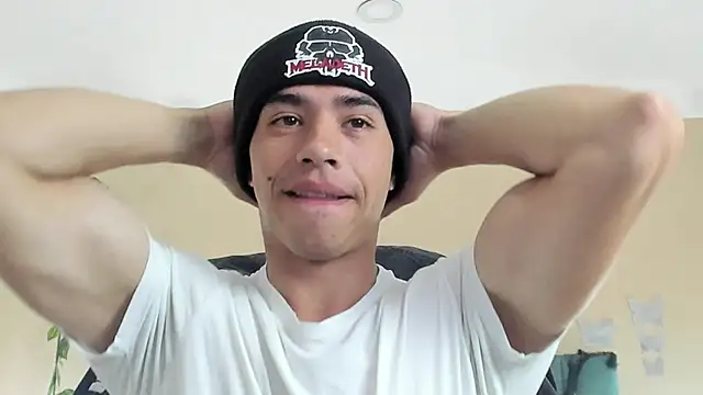 Muscle Scott online show from 6, 10, 2025