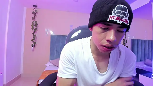 Muscle Scott online show from 2, 12, 2025