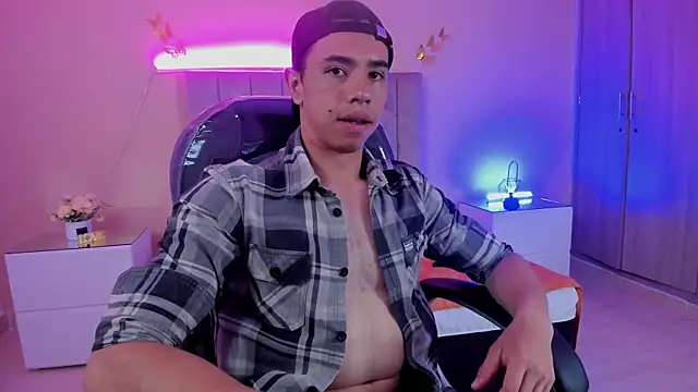 Muscle Scott online show from 13, 11, 2025