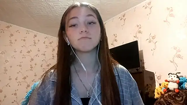 Sophiecuttie online show from 14, 9, 2025