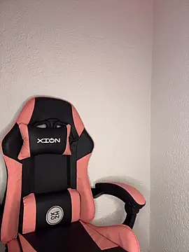 Dakota-Lona online show from 19, 3, 2026